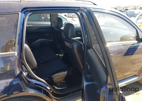 2011 Mitsubishi Outlander Se z USA, uszkodzony, nr VIN JA4AS3AW4BU017831